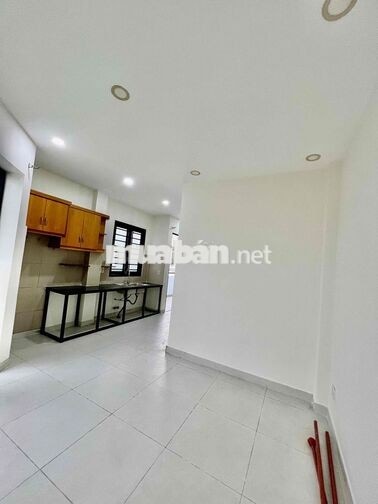 Cho Thuê Nhà DT 70m2 1Trệt 2Lầu 3Pn 3Wc Ngay Công Viên TL37 Hẻm Rộng