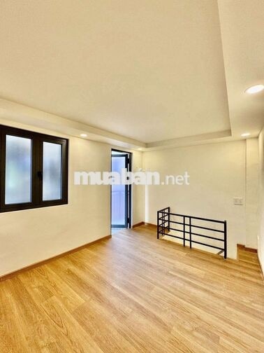 NHÀ 2 TẦNG BÌNH THẠNH, NGANG 5M, DTSD 30M2, SÁT HẺM OTO, 2 TỶ NHỎ