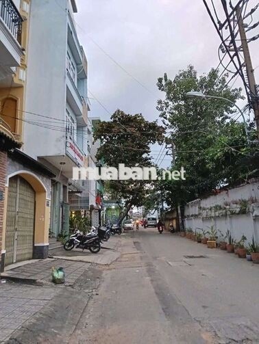 NHÀ 2 TẦNG BÌNH THẠNH, NGANG 5M, DTSD 30M2, SÁT HẺM OTO, 2 TỶ NHỎ