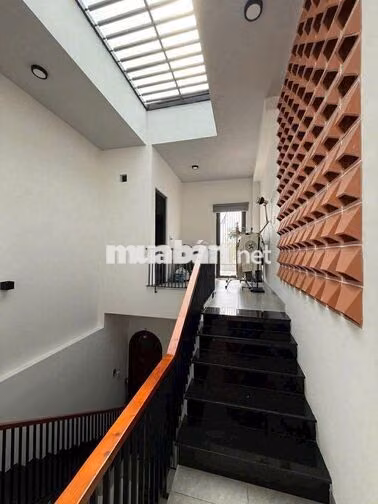NHÀ MẶT TIỀN ĐƯỜNG KINH DOANH 3 TẦNG, ĐÃ HOÀN CÔNG, FULL NỘI THẤT.