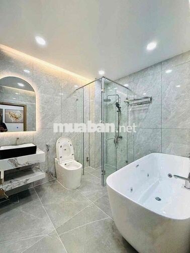 NHÀ PHỐ MỚI XÂY NỘI THẤT CAO CẤP