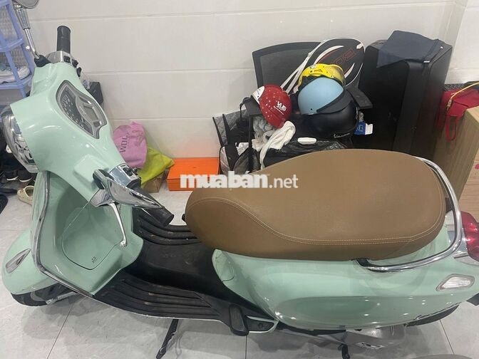 Piaggio Vespa Primavera Xanh ngọc