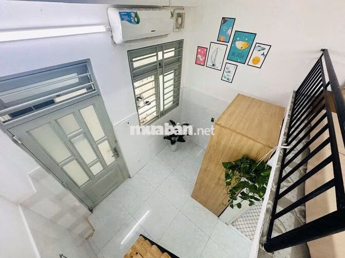 DUPLEX BAN CÔNG - CỬA SỔ THOÁNG NGAY DƯƠNG QUẢNG HÀM - GẦN EMART PVT