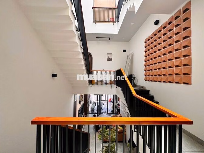 NHÀ MẶT TIỀN ĐƯỜNG KINH DOANH 3 TẦNG, ĐÃ HOÀN CÔNG, FULL NỘI THẤT.
