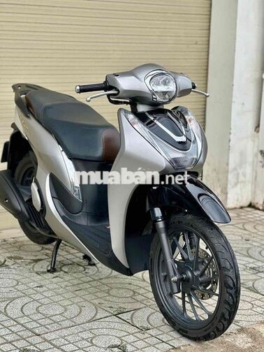 Honda SH Mode 2023 Bạc Đúng đồng hồ