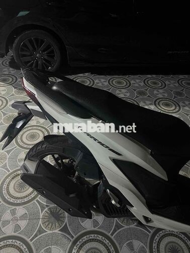 Honda Vario Trắng Thể thao