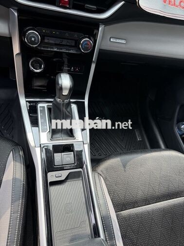 Toyota Veloz 2023 Trắng tự động Nhập khẩu