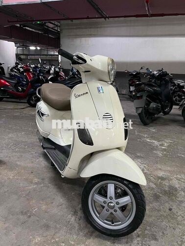 Piaggio Vespa LX 125 Trắng