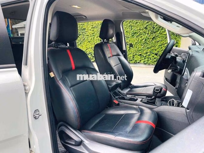 Ranger XLS 1 cầu lên đỉ đồ xài xe bán tại Ford