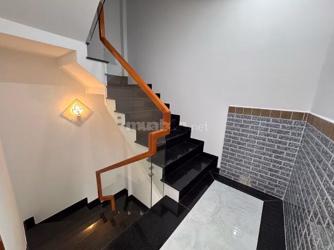 Mở bán 2 B.thự mini (góc 2 m.tiền),Lửng,04 tầng, hẻm 8m Huỳnh Văn Bánh