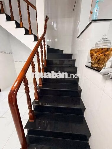 cho thuê nhà góc 2 mặt tiền kdc hưng phú 1 - phù hợp kinh doanh và ở