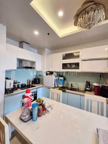 Chính chủ bán căn hộ DT 80m2 với 2PN + 2VS chung cư 70 Nguyễn Đức Cảnh
