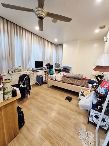 Chính chủ bán căn hộ DT 80m2 với 2PN + 2VS chung cư 70 Nguyễn Đức Cảnh