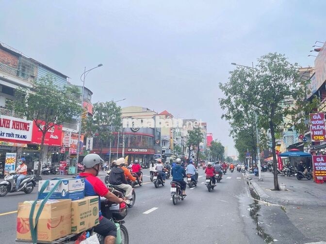 Mặt Tiền Hậu Giang - Khu Phố Ẩm Thực.