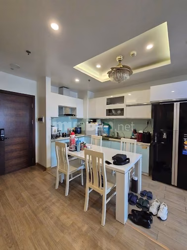Chính chủ bán căn hộ DT 80m2 với 2PN + 2VS chung cư 70 Nguyễn Đức Cảnh