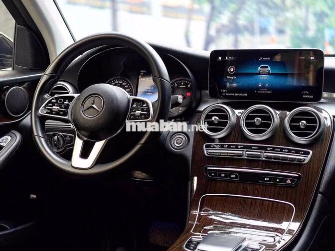 Mercedes GLC200 Facelift V1 2022 màu đen giá tốt
