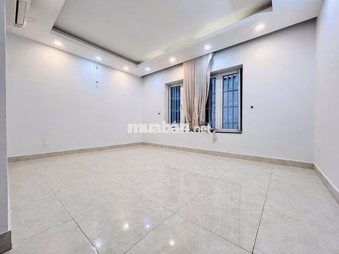 NHÀ ĐƯỜNG C18 KHU K300 DIỆN TÍCH: 5X20M TRỆT 3 LẦU CHO THUÊ