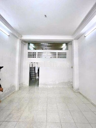 Cho thuê nhà hẻm xe tải 3.5x10m gác lửng điện nước giá chính.6 triệu