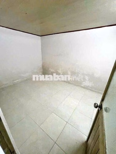 Cho thuê nhà hẻm xe tải 3.5x10m gác lửng điện nước giá chính.6 triệu
