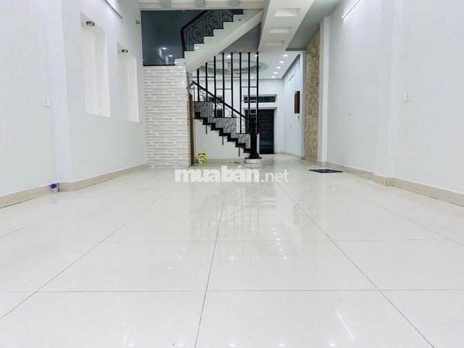 NHÀ ĐƯỜNG C18 KHU K300 DIỆN TÍCH: 5X20M TRỆT 3 LẦU CHO THUÊ