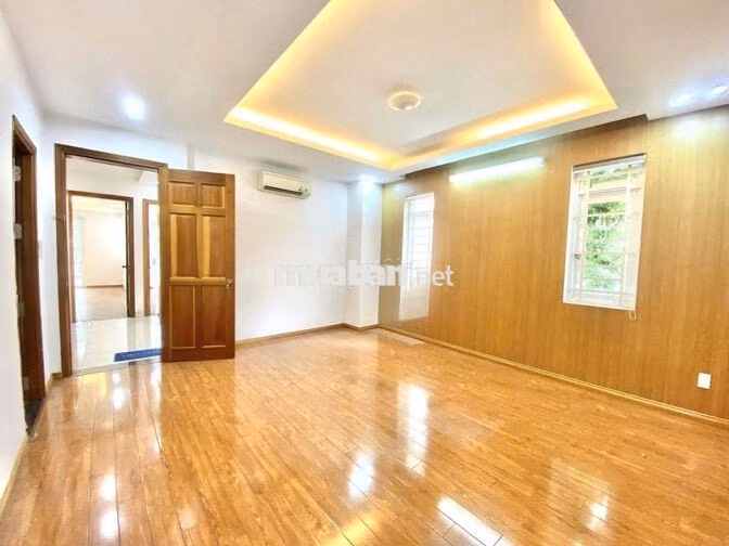 BIỆT THỰ K300 -Hoàng Hoa Thám, P.12, TB - DTSD 500m2, Sàn Suốt, 4 Tầng