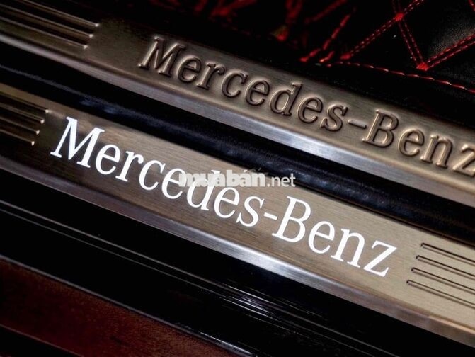 Mercedes GLC200 Facelift V1 2022 màu đen giá tốt