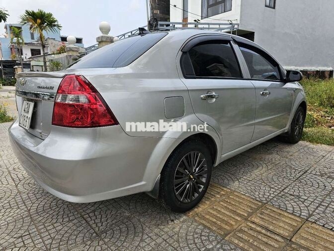 Chevrolet Aveo sedan Bạc 110000 km