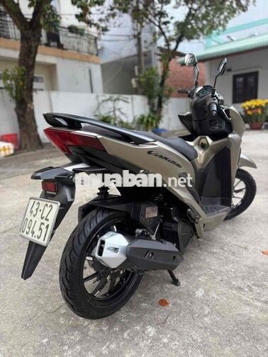 Honda Vario 150 Vàng cát Xe tay ga