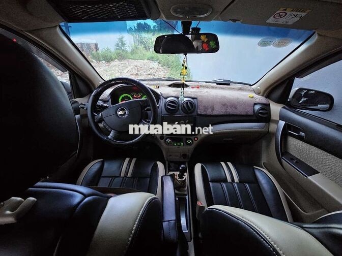 Chevrolet Aveo sedan Bạc 110000 km
