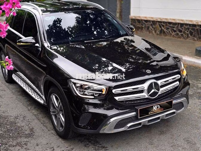 Mercedes GLC200 Facelift V1 2022 màu đen giá tốt