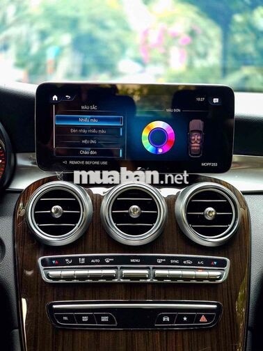 Mercedes GLC200 Facelift V1 2022 màu đen giá tốt