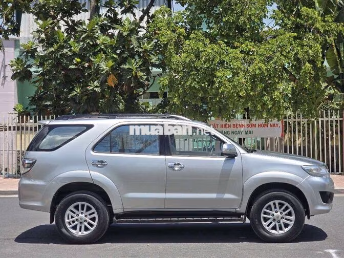 FORTUNER 2.7V SX 2013 AT XĂNG 148000KM BH 1 NĂM