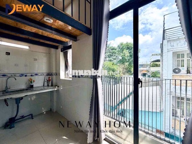DUPLEX GÁC CAO L, BAN CÔNG LỚN SẴN MÁY LẠNH, NGAY ĐH CÔNG THƯƠNG