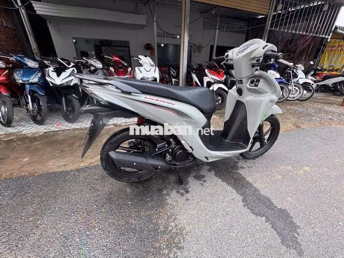 Honda Vision 2024 Xám 2000 km