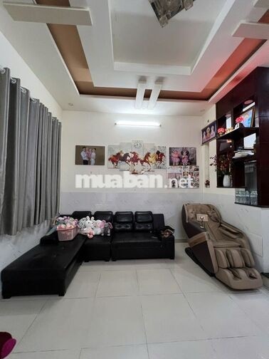 Cần ra gấp nhà Tl47 hẻm xe hơi