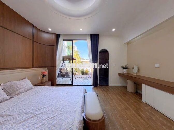 Cần cho thuê nhà đẹp 3 tầng đường Thanh Lương 18, Hòa Xuân 