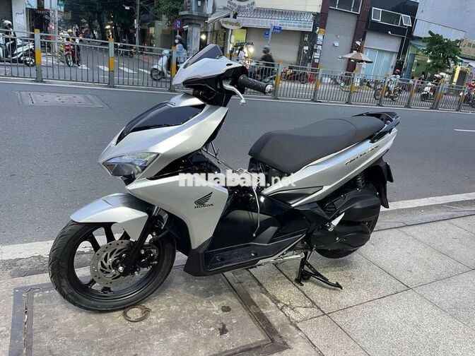 Honda Air Blade 2017 Bạc Đã sử dụng