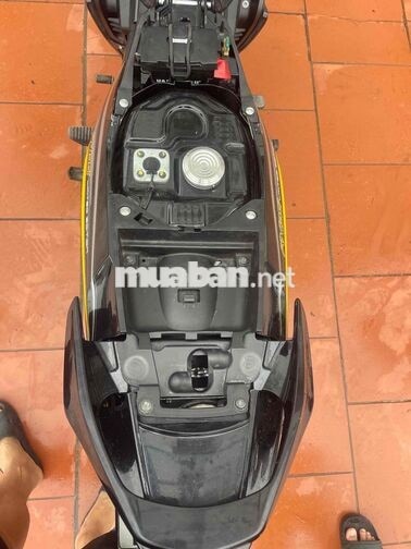 Yamaha Spark 2010 Côn tay Đen