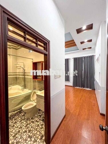 Nhà mới 2 lầu full nội thất KDC 91B