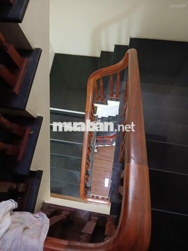 Cho thuê nhà khu Đấu giá ngõ cổng Đa Sỹ 50m2 5 tầng giá 13 triệu/tháng