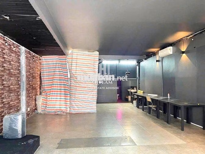 🏪 Mặt bằng trung tâm Quận 1 Ngang 6M– DTSD 102m2- 6x17m – Giá 55 triệu