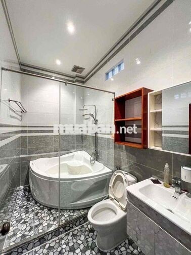 Nhà mới 2 lầu full nội thất KDC 91B