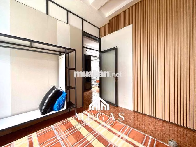 Cho Thuê Nguyên Tầng Căn 2 Phòng Ngủ Siêu To