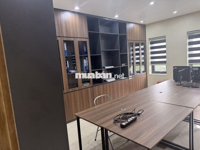 CHO THUÊ VĂN PHÒNG KINH DOANH 80m²/sàn ,Nhà 5 tầng có thang máy