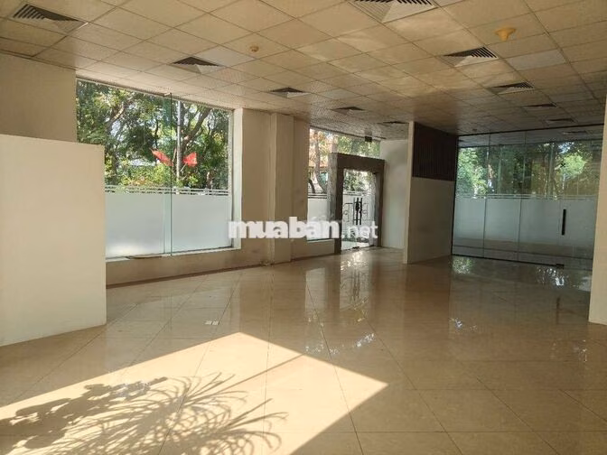 Cho Thuê 150m Tầng 1 Toà Nhà COTANA Building