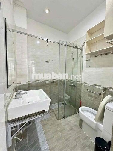 Cho thuê căn 1pn tách bếp máy giặt riêng full nt ở Trần Quang Diệu Q3