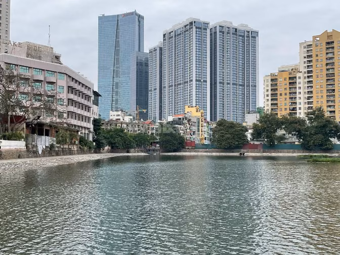 Cho Thuê MBKD Tầng 1 Nhà B1 Phố Trần Huy Liệu, Giảng Võ, HN