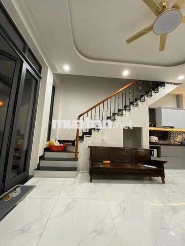 144 ✨ 🏡 CHO THUÊ NHÀ SÂN VƯỜN 2 TẦNG MẶT TIỀN HÓI KIỂNG