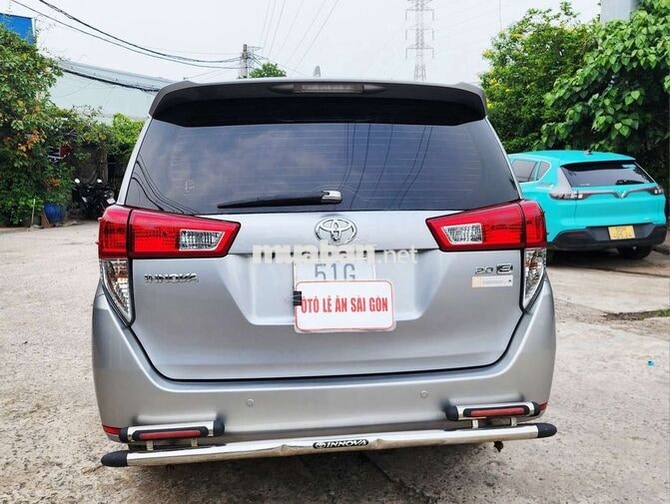 Toyota Innova 2.0E 2017 Số sàn Bạc 76.000 km