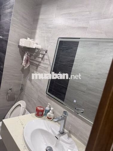 CHO THUÊ VĂN PHÒNG KINH DOANH 80m²/sàn ,Nhà 5 tầng có thang máy